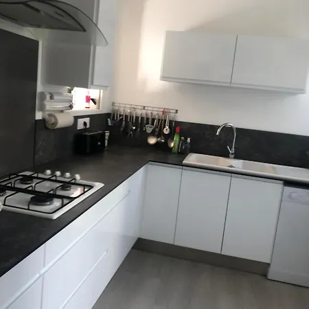 וילה Les Peupliers רויאן